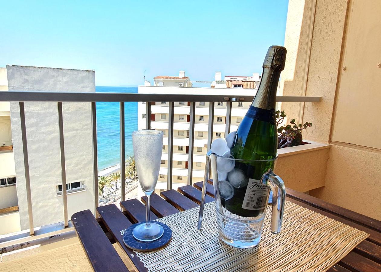Beachfront Studio Apartment Marbella Exterior photo